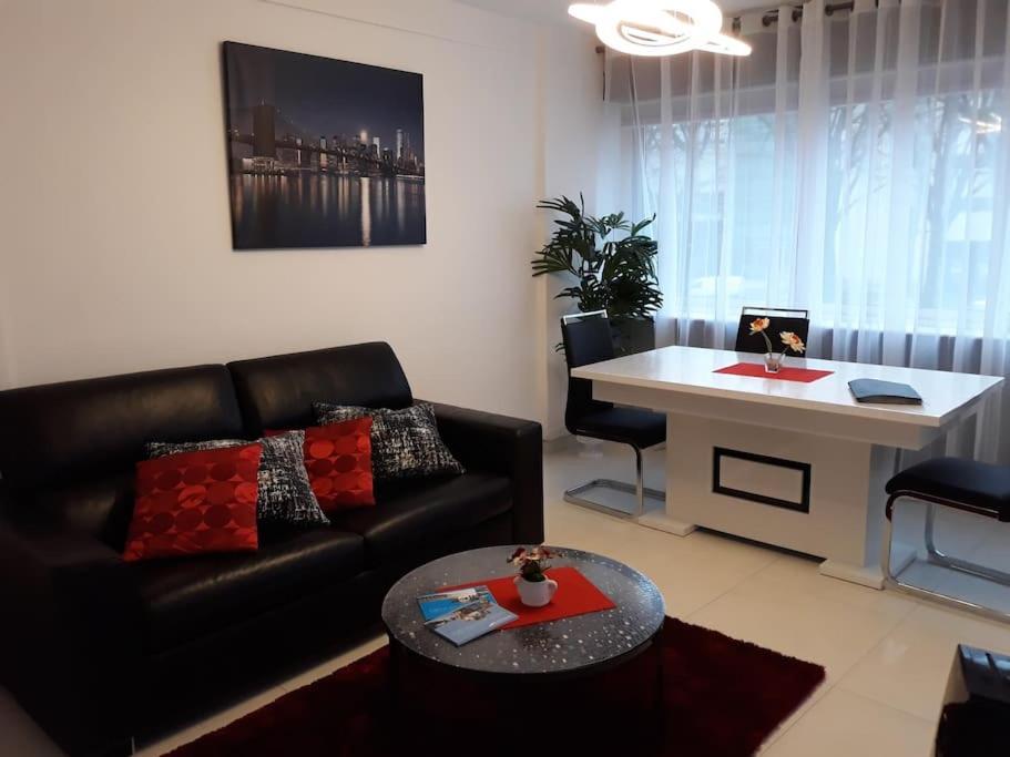 Beautiful Appartment In Rouen Exterior photo